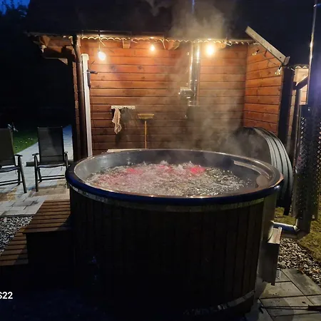 Feriehus Dom W Zaciszu Drzew Szkotowo